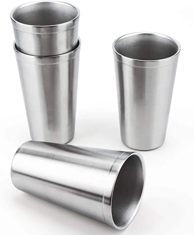 Vintage roestvrijstalen bekers