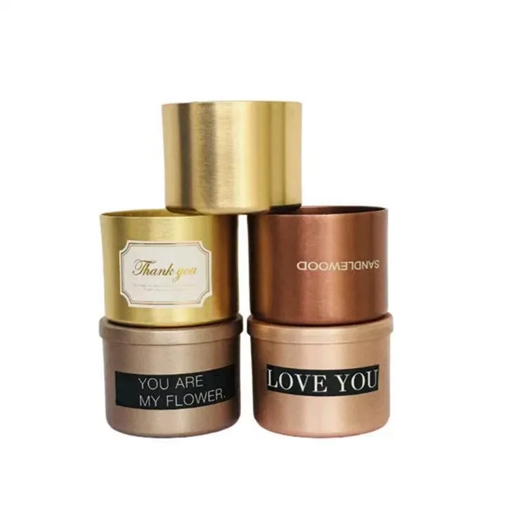 Veelkleurige kaars aluminium bekershow